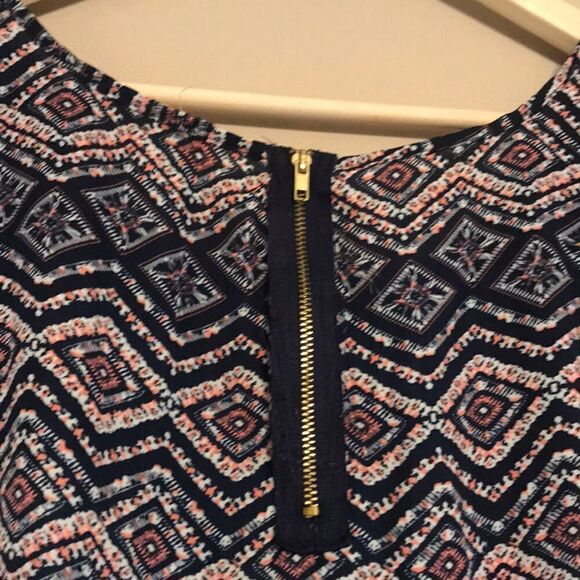 PINK ROSE Blue & Pink Print Blouse - Size 3X - Picture 9 of 9